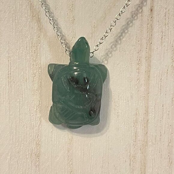 Turtle necklace green aventurine tortoise silver plated 18” NEW handmade - Picture 3 of 12